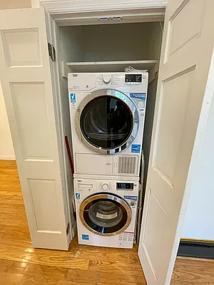 Rented by City Connections Realty | media 20