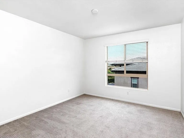 2472 Solara Ln — Photo 18