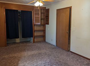 616 W Mable St, Harrisburg, IL 62946