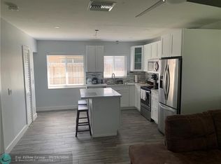 1077 NE 34th St APT 3, Fort Lauderdale, FL 33334