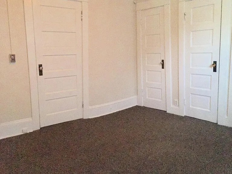 4318 N Vancouver Ave — Photo 12