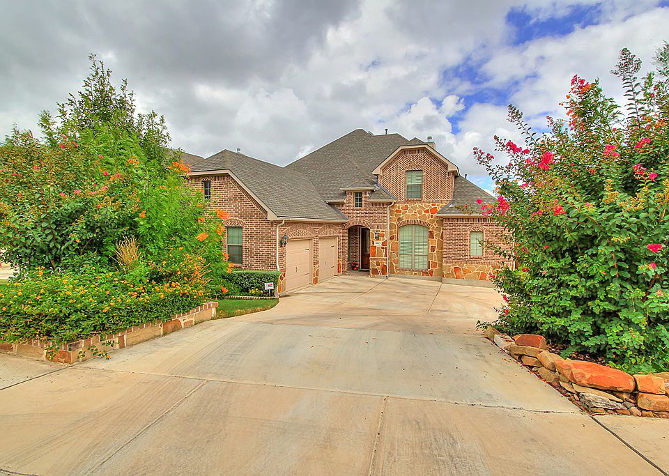 1st image of 8003 Hermosa Hl