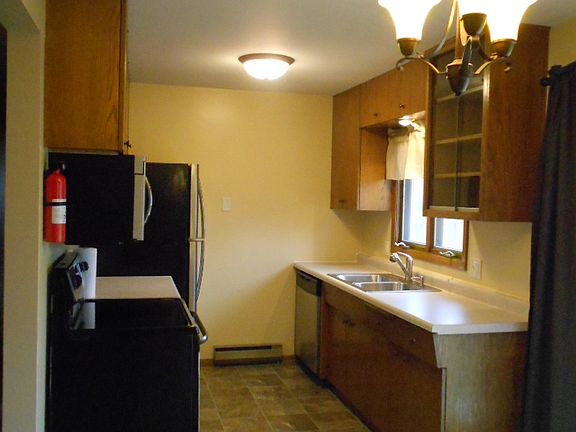 2nd image of 1032 25th Ave N