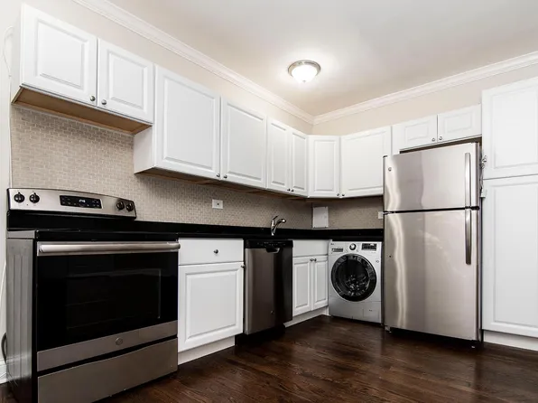 3345 N Marshfield Ave, Chicago, IL