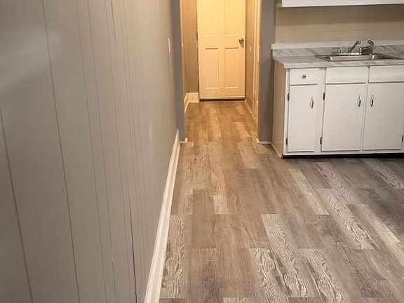 2nd image of 632 Roebling Ave
