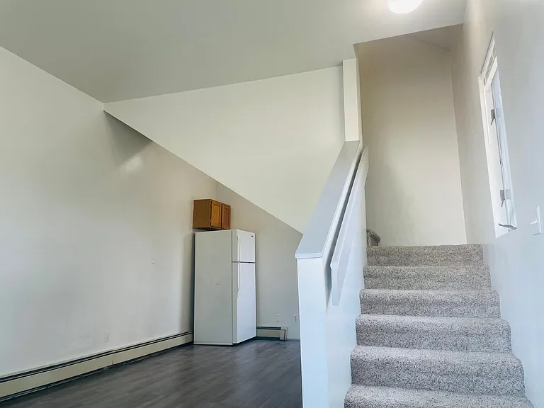 635 N Huron St — Photo 10