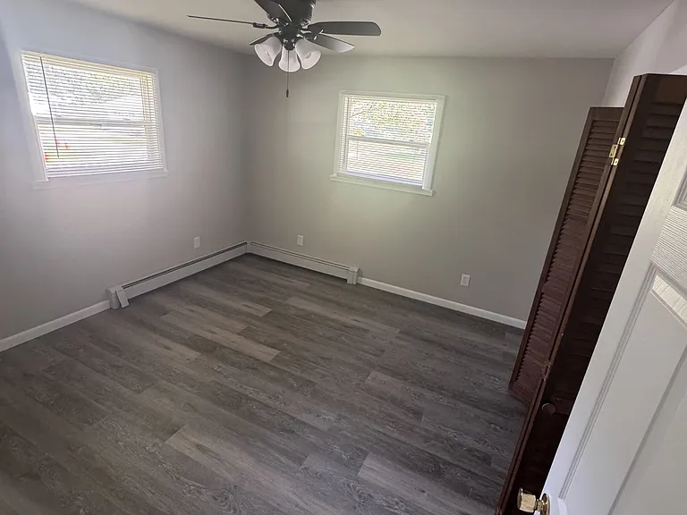 114 N Chase St — Photo 10