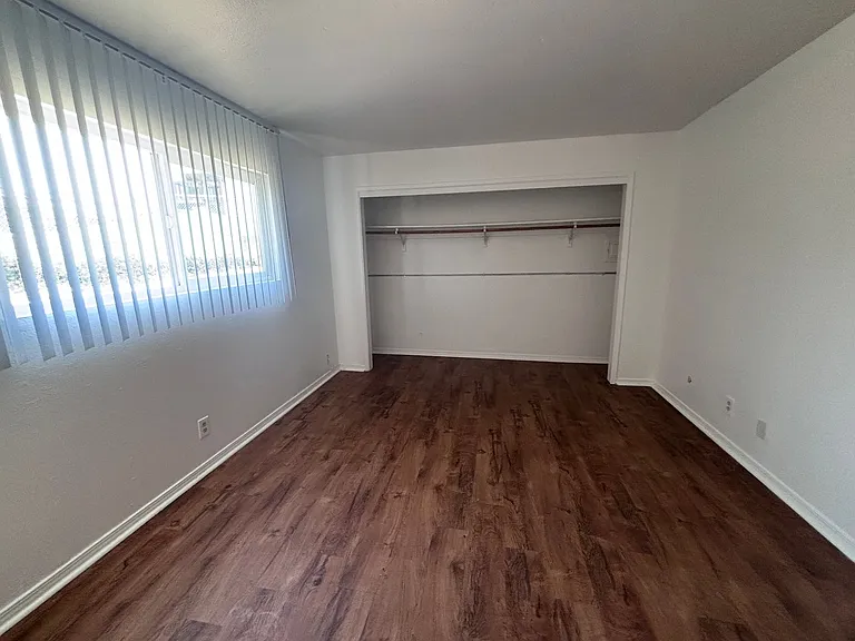 176 Palm Avenue — Photo 3