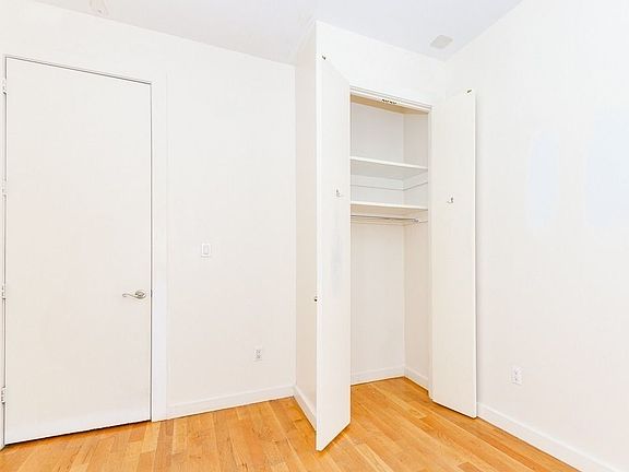 5th image of 90 Wilson Ave #Aa2