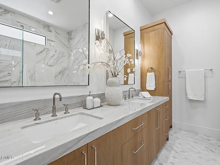 8429 E Del Camino Dr — Photo 28