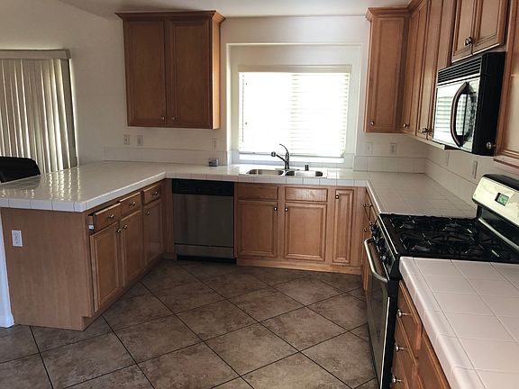 4th image of 11852 Cedar Grove Ln