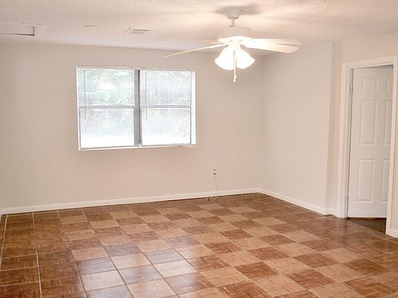 3rd image of 6603 Restlawn Dr