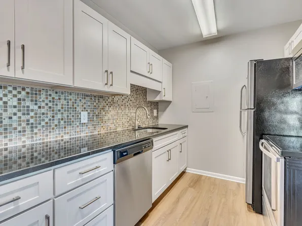2601 Hillsboro Pike APT E13, Nashville, TN 37212