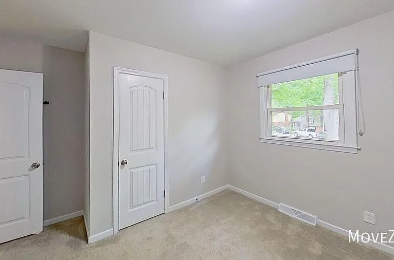 202 Newgate Dr — Photo 16