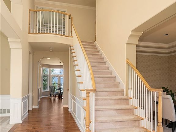 4th image of 5039 S Hillcrest Ln