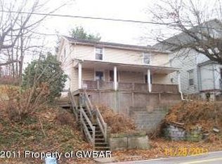 105 Main St, Dallas, PA 18612