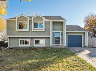 11886 W Bowles Cir, Littleton, CO 80127