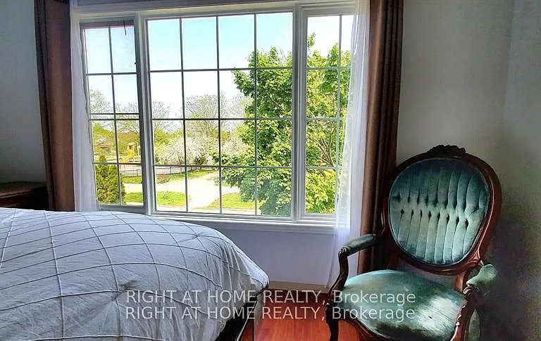 142 Windhurst Dr — Photo 22