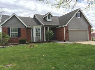 310 Laurel Lea Dr, Saint Peters, MO 63376