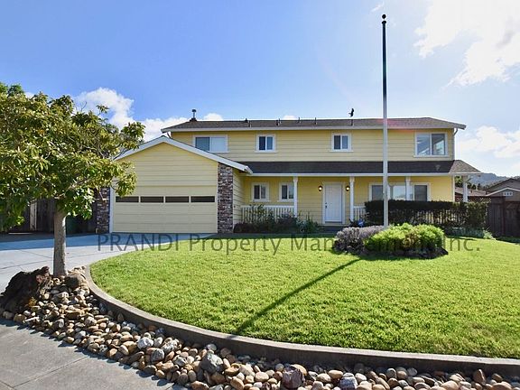 2nd image of 34 Blanca Dr