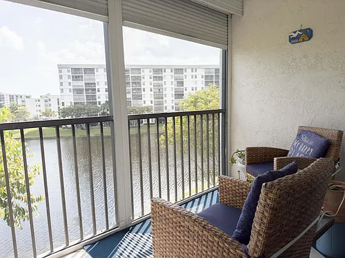 2222 N Cypress Bend Dr #403 Photo 1