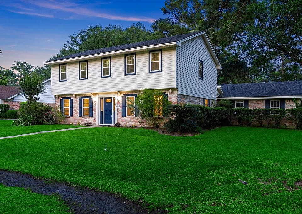 1st image of 739 River Plantation Dr