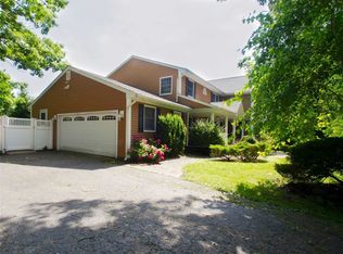 5 Robert Dr, Centereach, NY 11720