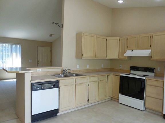Kitchen including all appliances