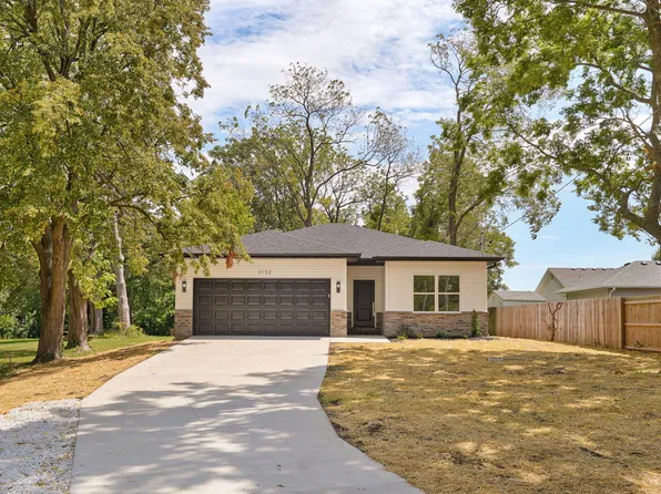 3152 N National Avenue, Springfield, MO 65803