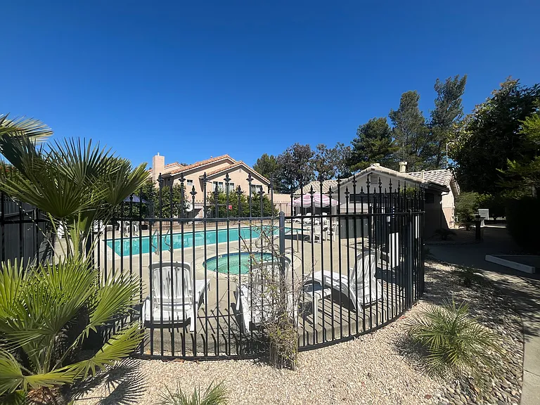 1231 Chaparral Cir — Photo 25