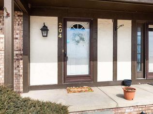 204 Lac Sainte Claire Dr, Saint Clair Shores, MI