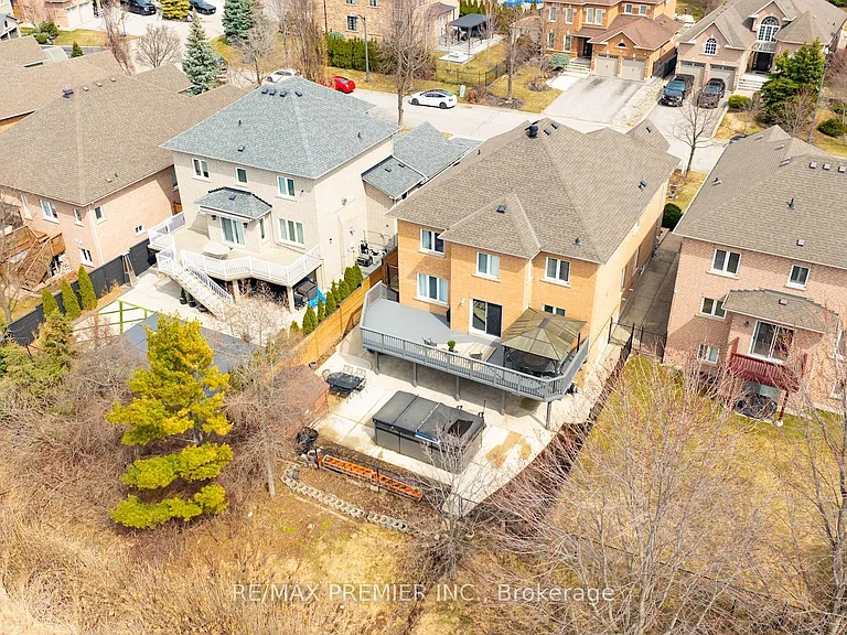 16 Saint Michele Pl #UPPER — Photo 3