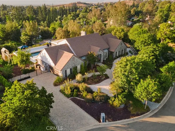 12900 Hilary Way, Redlands, CA 92373