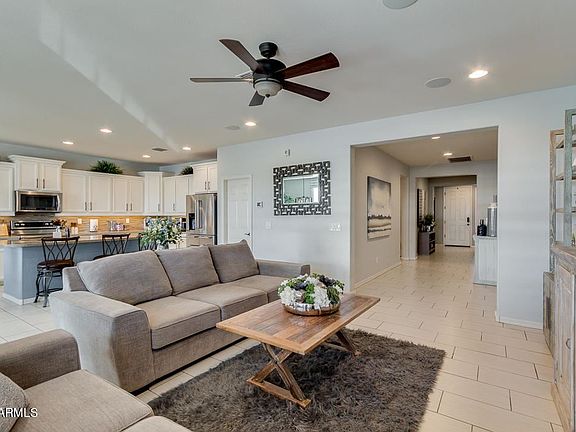 4th image of 41581 N Calle Del Sol