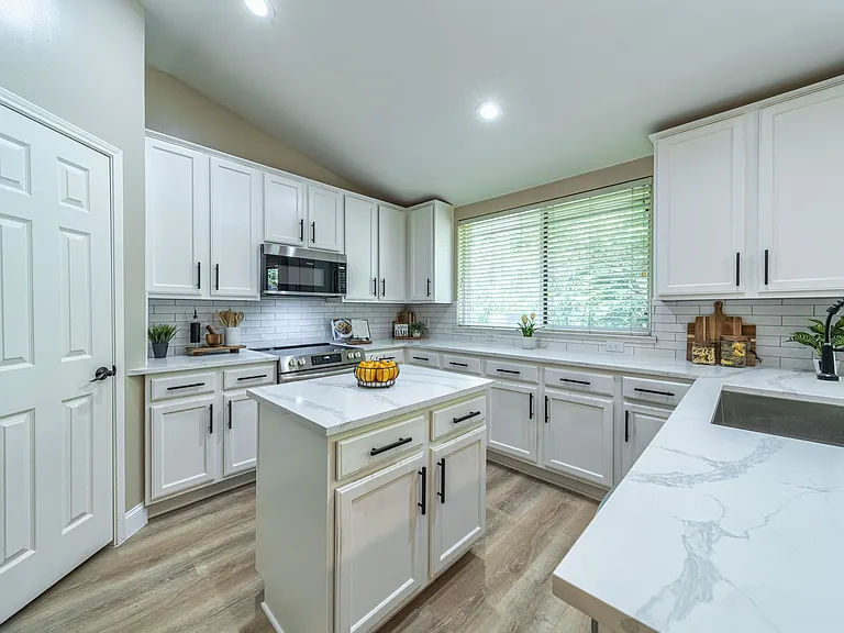 Beautiful quartz countertops