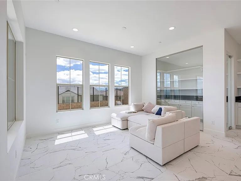 21204 Currant Ct — Photo 41