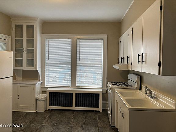 5th image of 110 Avenue L #2