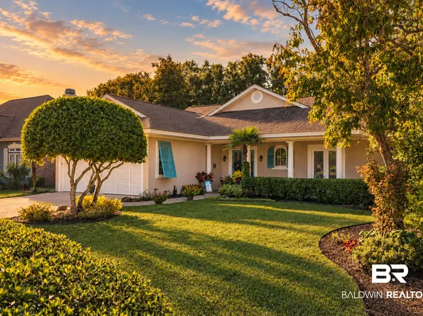 33 Lagoon Dr, Gulf Shores, AL 36542