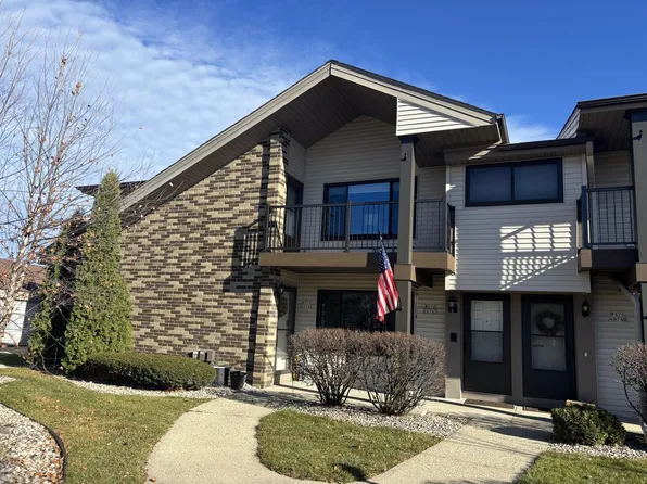 W176N9746 Riversbend CIRCLE #E, Germantown, WI 53022