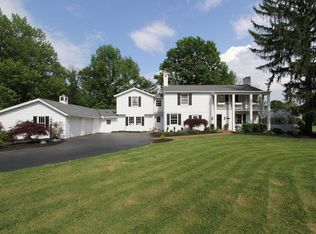 5050 Drake Rd, Cincinnati, OH 45243