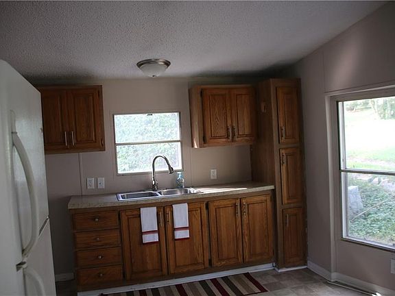 3rd image of 206 S Cross St