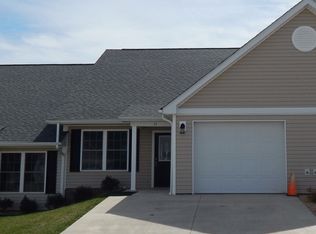 11 Paige Dr, Staunton, VA 24401