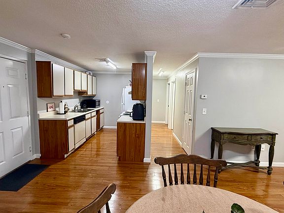 4th image of 1536 Blackstone Drive