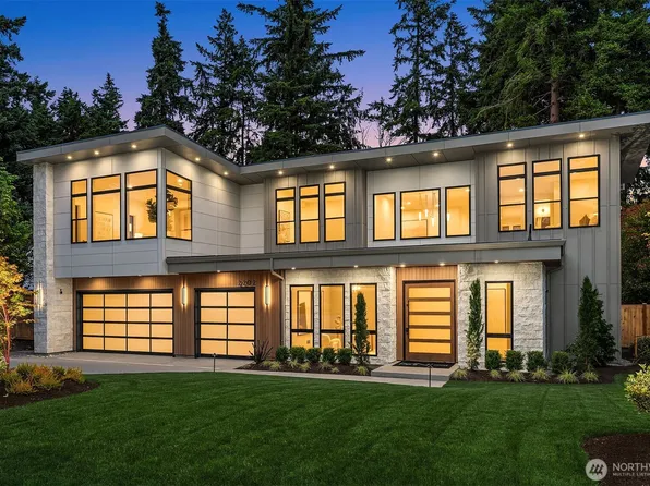 2202 102nd Place SE, Bellevue, WA 98004