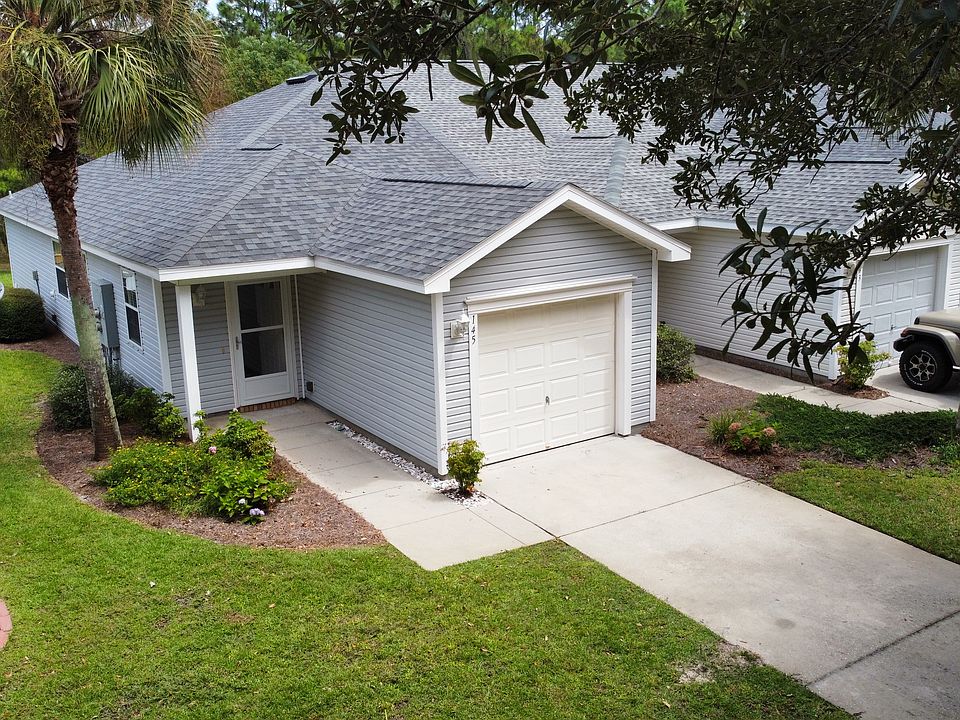 End unit with windows in every room