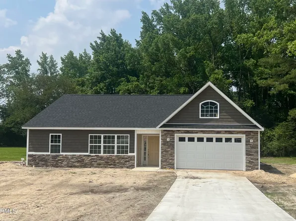 106 Country Club Drive, Mount Olive, NC 28365