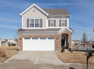 3402 Timbercross Pl, Saint Charles, MO 63301