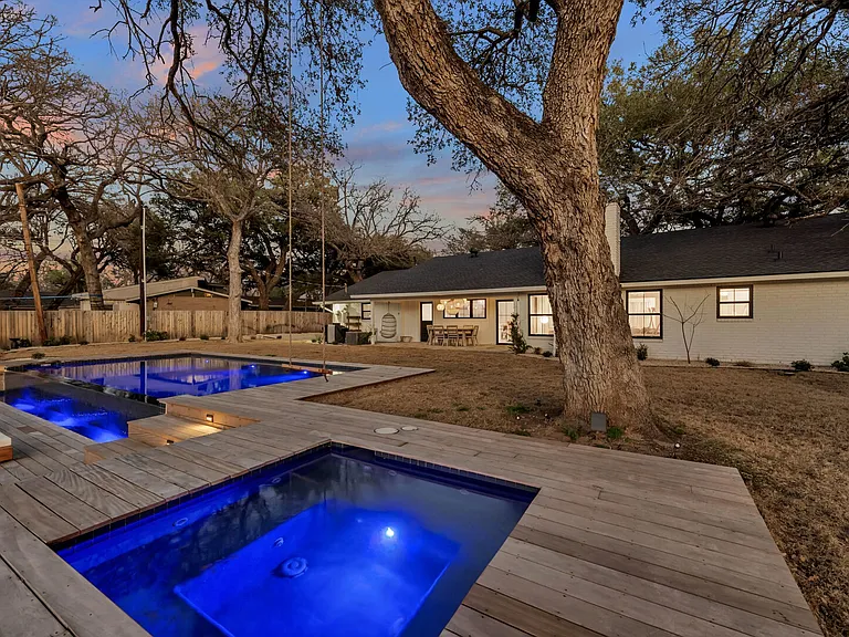 Arbor Ln — Photo 4