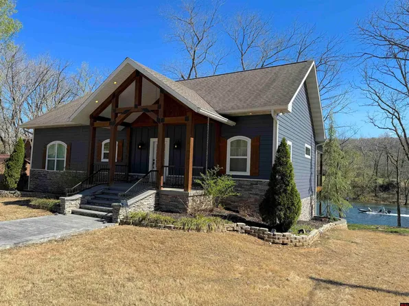 374 River Acres Dr, Salesville, AR 72653