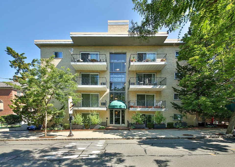 1st image of 17 Francis St #41